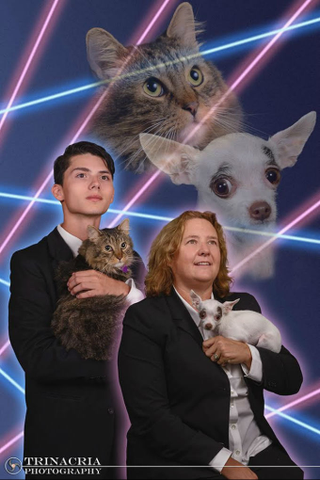 Illustration for article titled American Hero's Yearbook Cat Now Joined By Yearbook Chihuahua